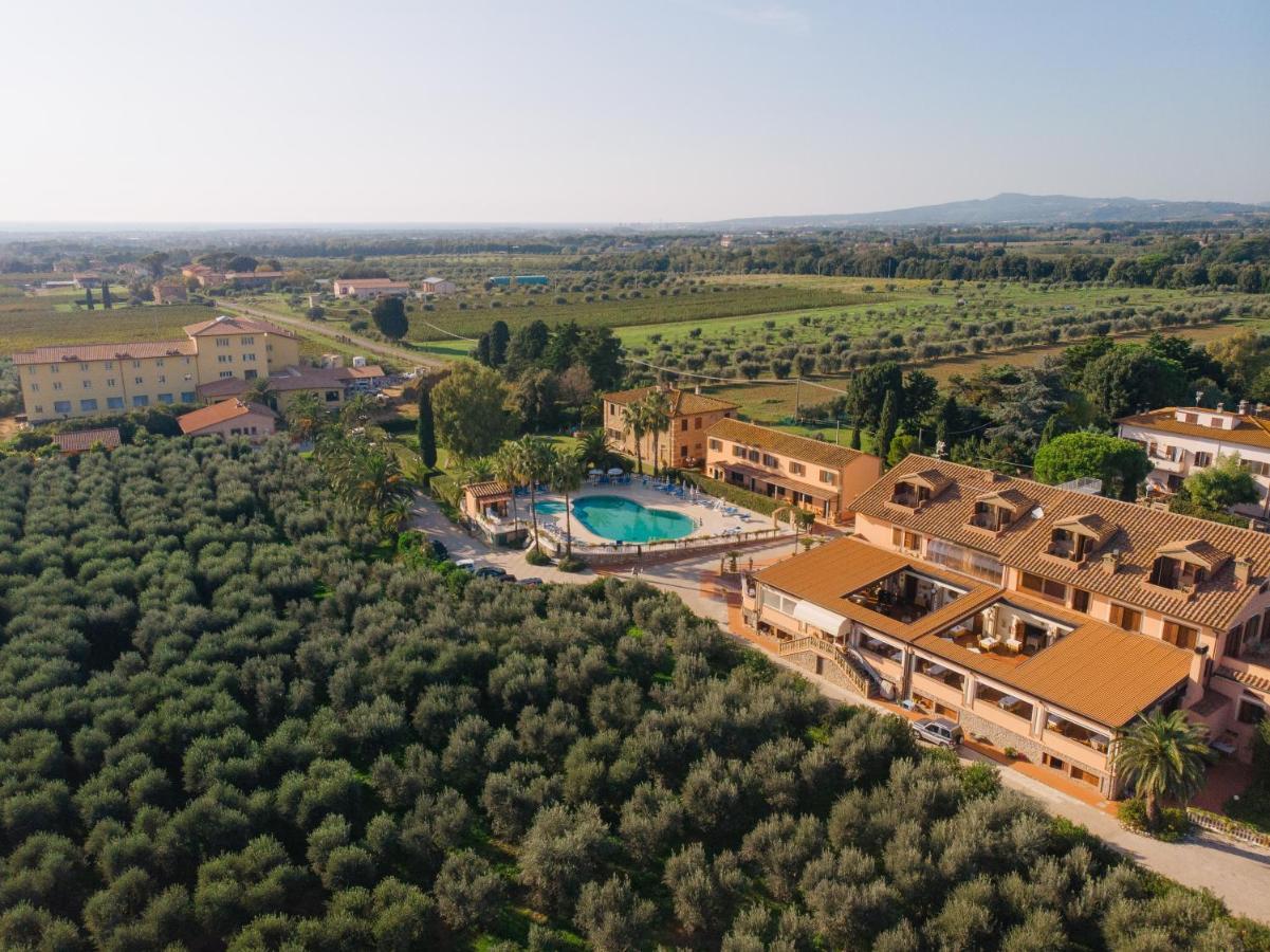 Agrihotel Elisabetta Collemezzano Eksteriør bilde