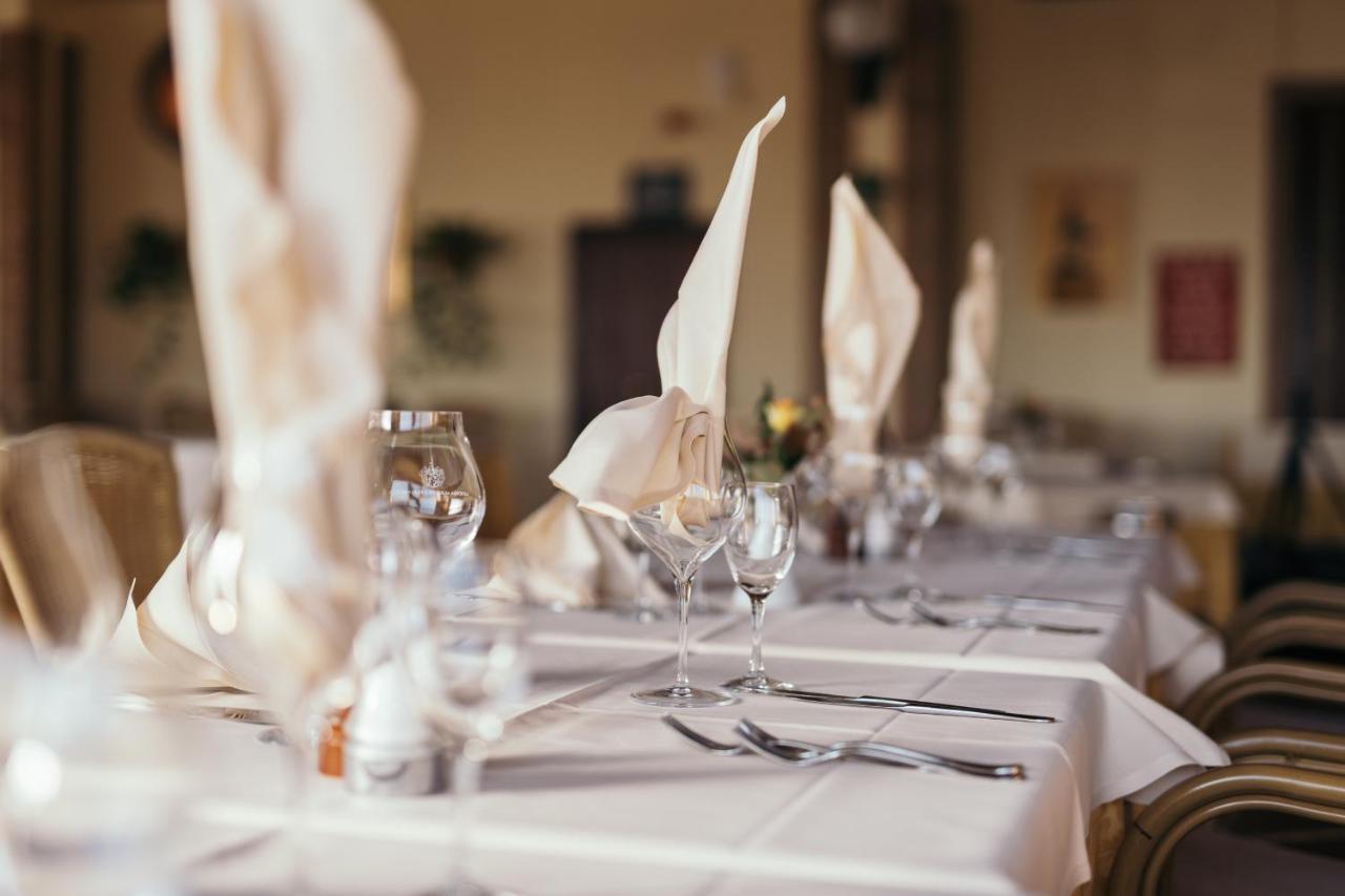 Agrihotel Elisabetta Collemezzano Eksteriør bilde