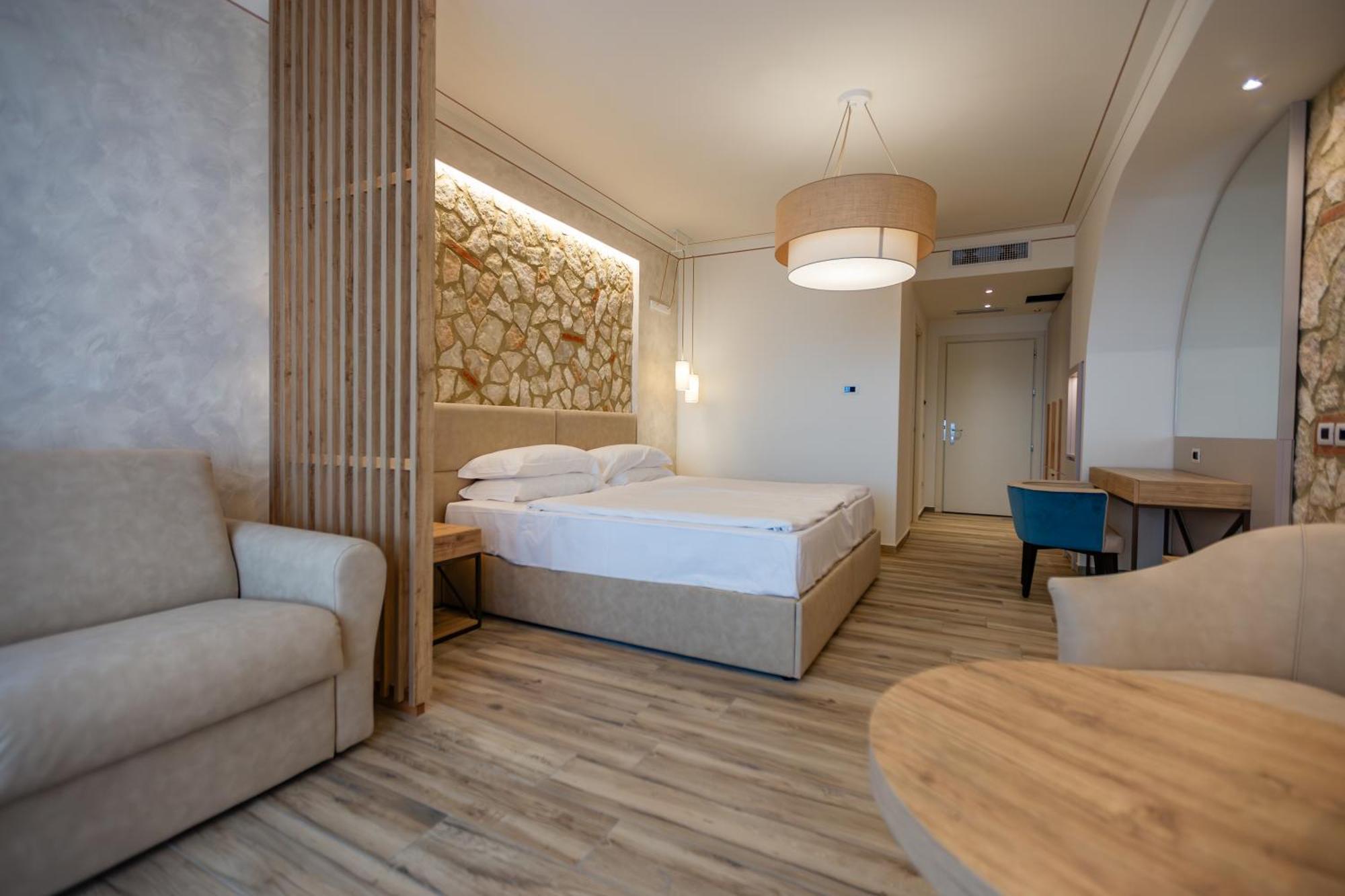 Agrihotel Elisabetta Collemezzano Eksteriør bilde