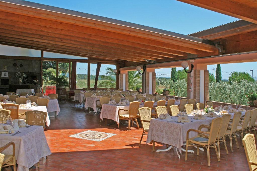 Agrihotel Elisabetta Collemezzano Eksteriør bilde